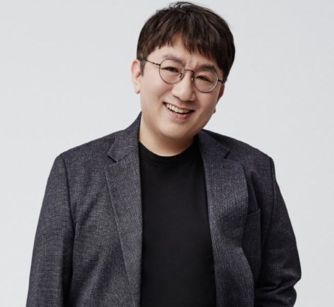 Bang Si-hyuk said in an interview with CNN, “It’s not a hostile M&A